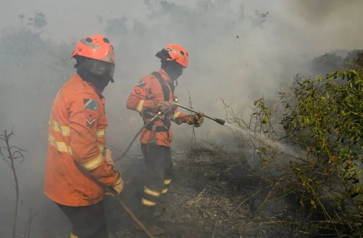 Corpo de Bombeiros atua no combate a focos de incêndio e na construção de aceiros no Pantanal sul-mato-grossense (Foto - Bombeiros-MS)