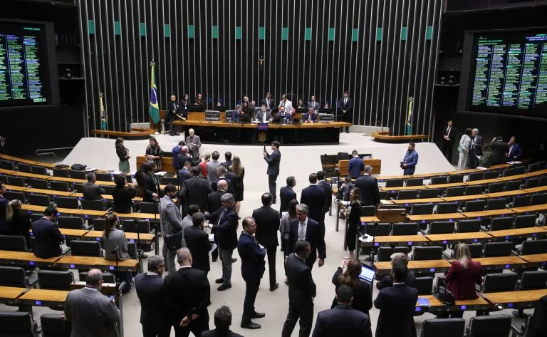 Câmara dos Deputados retoma os trabalhos legislativos com sessão solene e votação de medidas provisórias (Foto - Agência Câmara de Notícias)