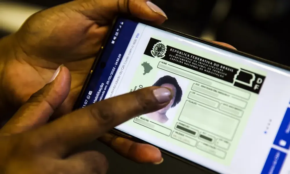 Modernização das normas pelo Contran facilita o acesso à Carteira Nacional de Habilitação e movimenta órgãos de trânsito em todo o país. (Foto: Marcello Casal Jr / Agência Brasil)