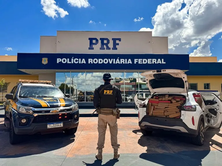 PRF apreende mais de 1,2 tonelada de maconha e recupera veículo roubado em Dourados