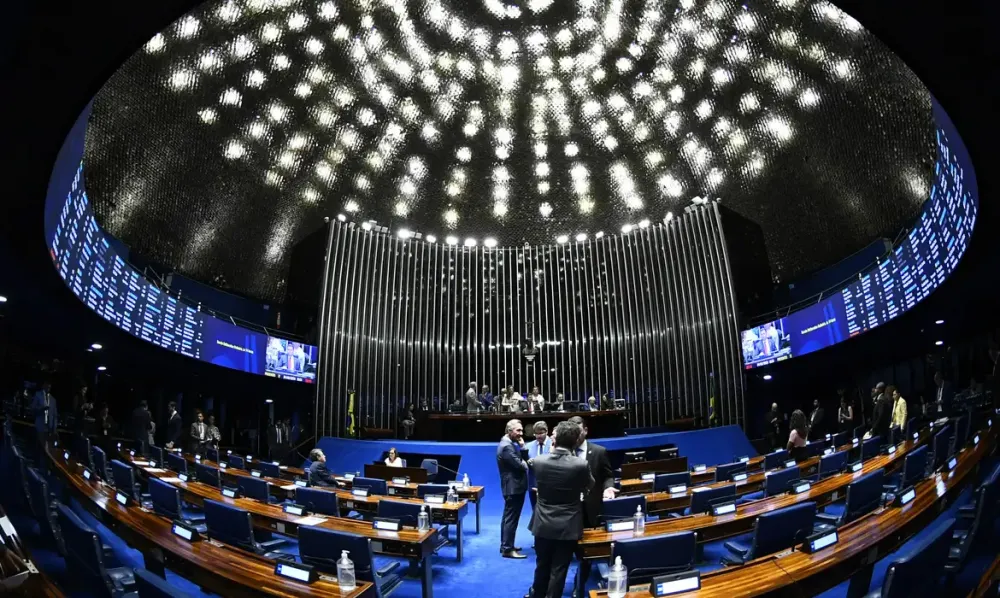 Senado aprova regras mais duras para condenados por morte de policiais