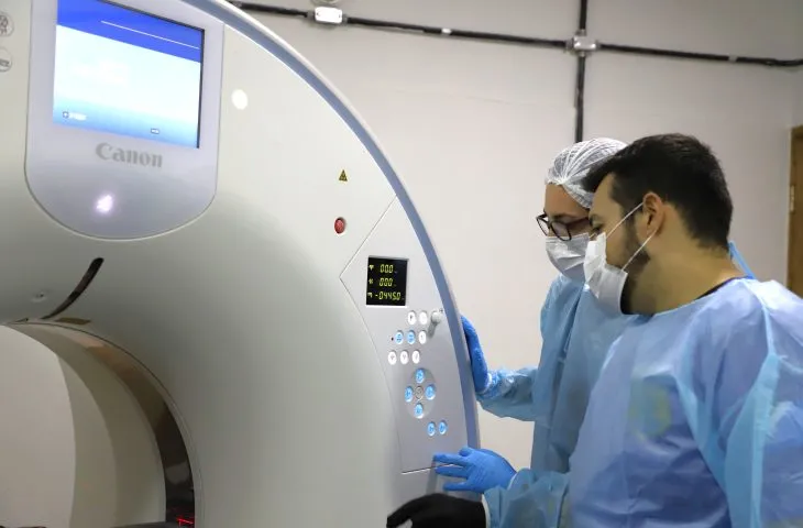 Polícia Científica de MS utiliza técnica própria para aprimorar tomografias em necropsias (Foto: divulgação / Governo do Estado)
