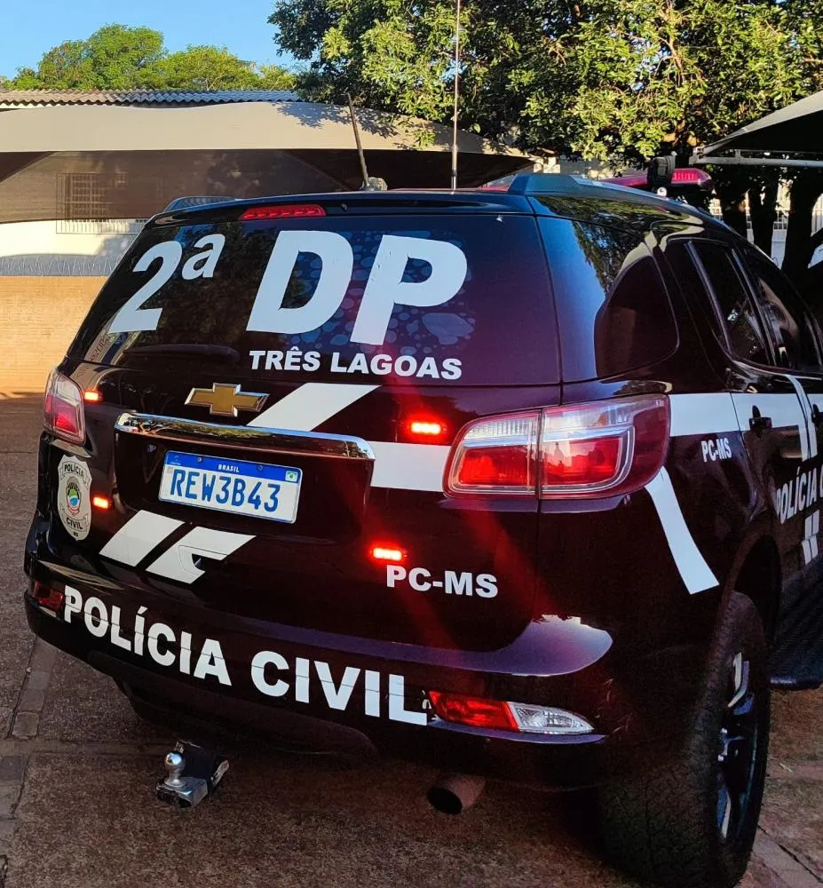 Policiais da 2ª DP recuperam celulares furtados encontrados em matagal na região do São João em Três Lagoas (Foto: Divulgação / Policia Civil)