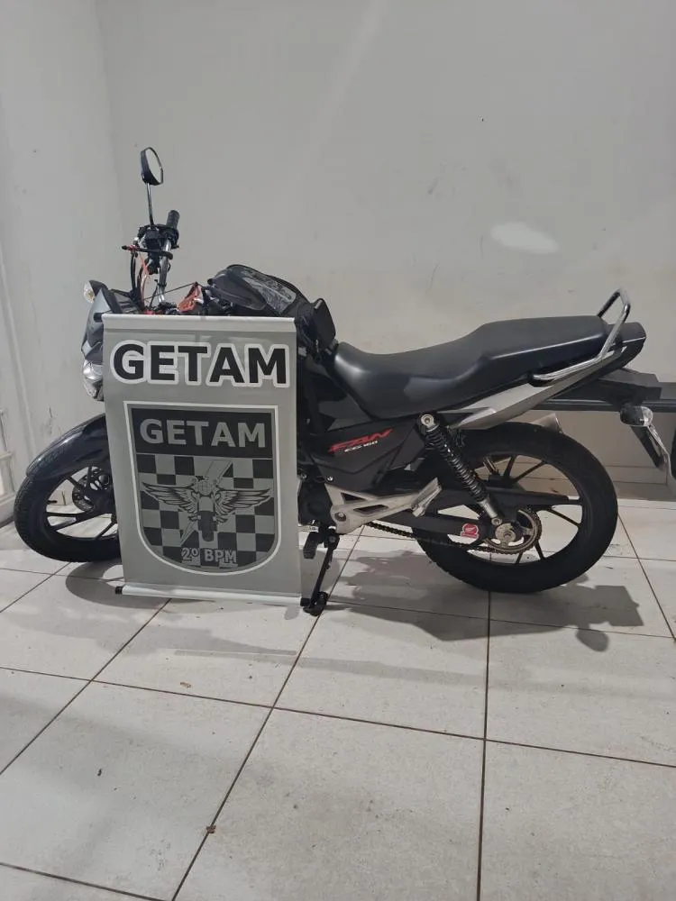 GETAM prende motociclista por direção perigosa após fuga durante abordagem no Paranapungá em Três Lagoas (Foto: Divulgação / Policia Militar)