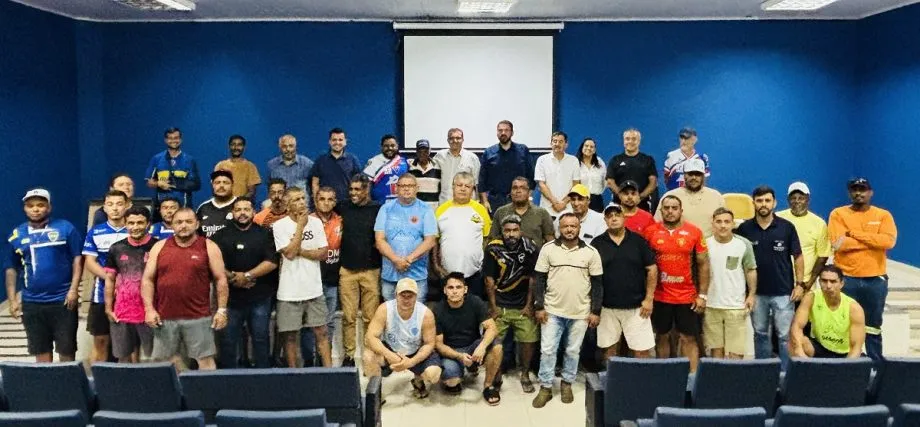 Reunião no Plenarinho da Câmara definiu formato do Campeonato Amador em Três Lagoas (Foto: divulgação / Prefeitura de Três Lagoas)