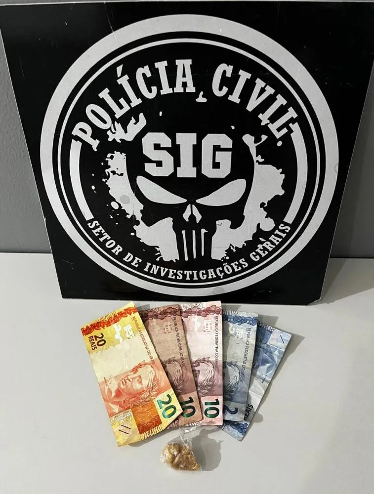 Suspeito foi preso pelo SIG durante operação de combate ao tráfico no Paranapungá em Três Lagoas (Foto: Divulgação / PCMS)