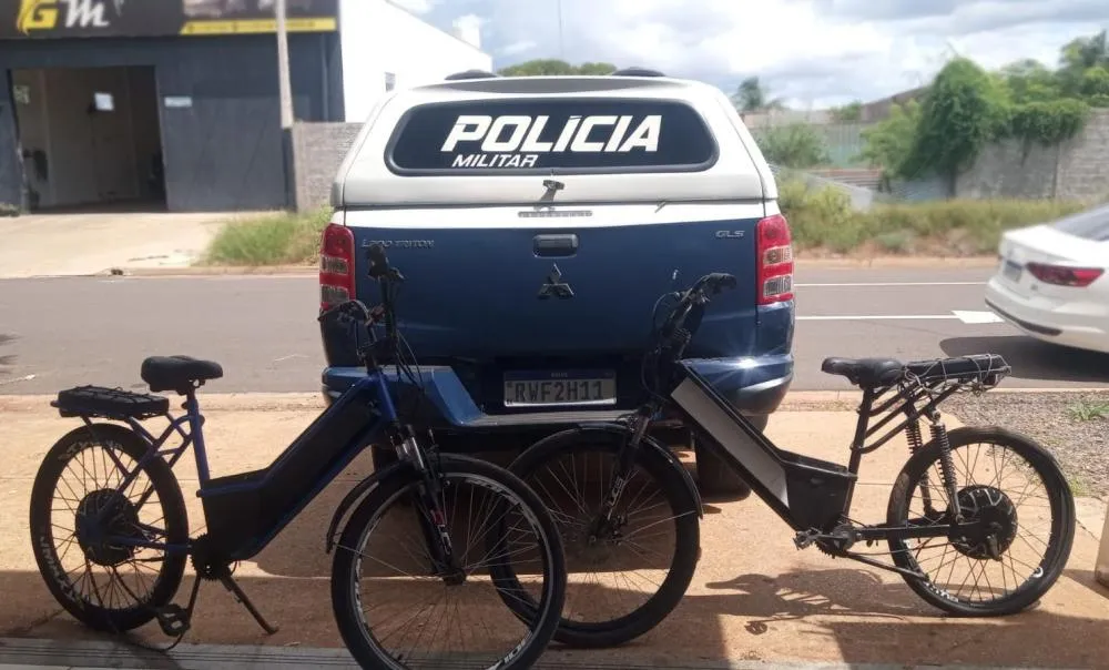 Força Tática recuperou duas bicicletas furtadas e apreendeu adolescentes na Vila Maria em Três Lagoas (Foto: Divulgação / Policia Militar)