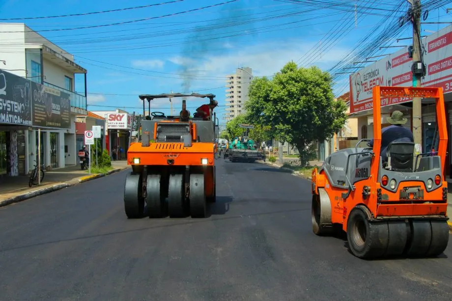 Prefeitura executa recapeamento em vias importantes e melhora condições de tráfego em Três Lagoas (Foto: divulgação / Prefeitura de Três Lagoas)