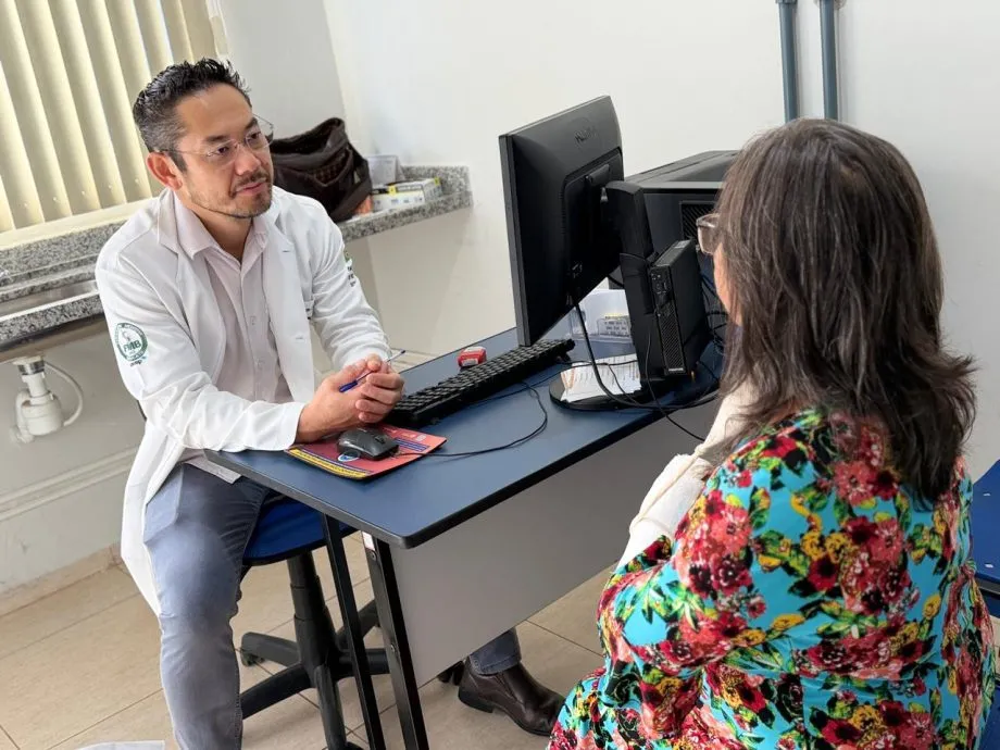 Equipe multiprofissional realiza os primeiros atendimentos no novo Ambulatório de Dor Crônica em Três Lagoas. (Foto: Divulgação / Prefeitura de Três Lagoas)