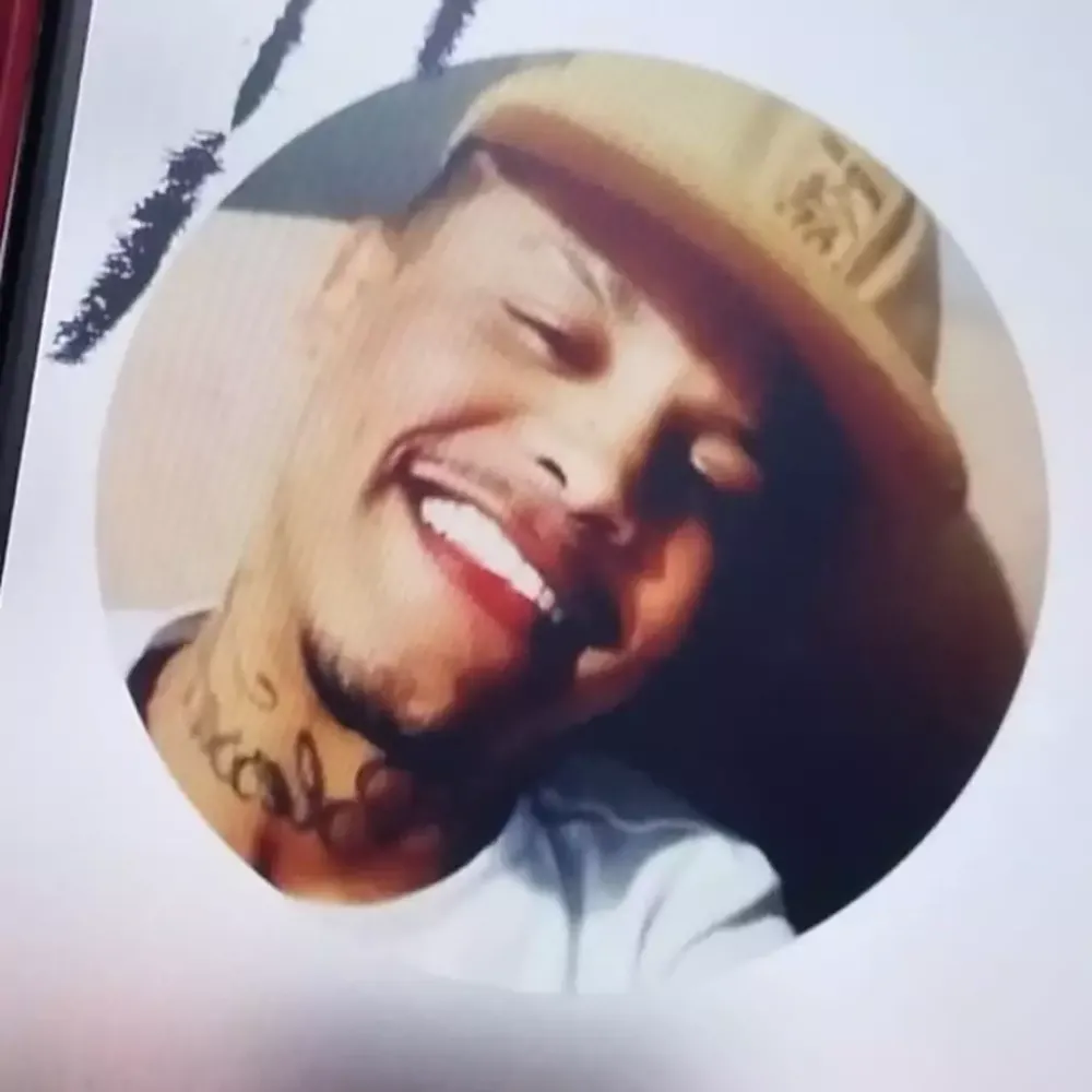 Homem é morto a tiros dentro de casa após invasão de dupla em moto em Paranaíba (Foto: reprodução / Paranaíba News)