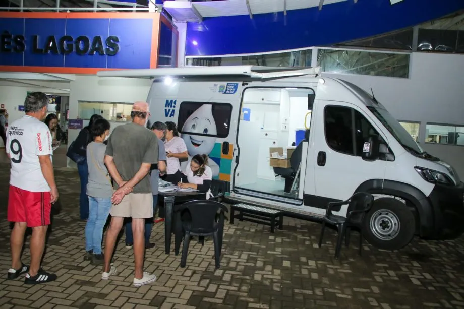 Vacimóvel inicia atendimentos com 156 doses aplicadas em Três Lagoas (Foto: divulgação / Prefeitura de Três Lagoas)