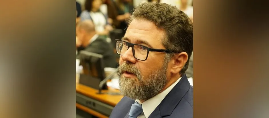 Pollon e outros dois deputados bolsonaristas têm mandato suspenso após protesto na Câmara