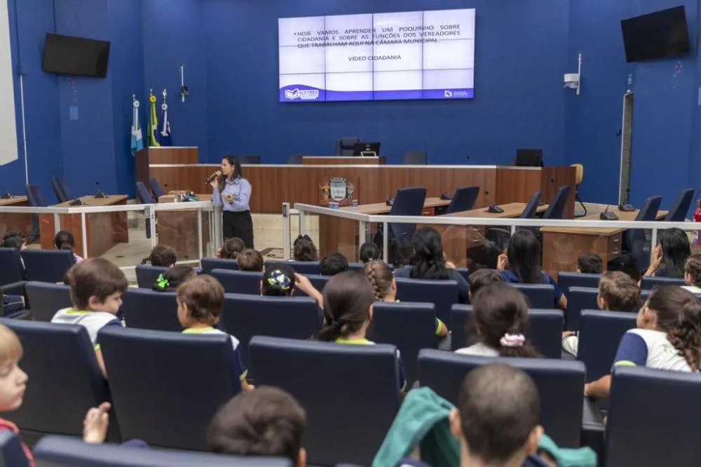 Estudantes da Funlec participam da Visita Guiada na Câmara de Três Lagoas