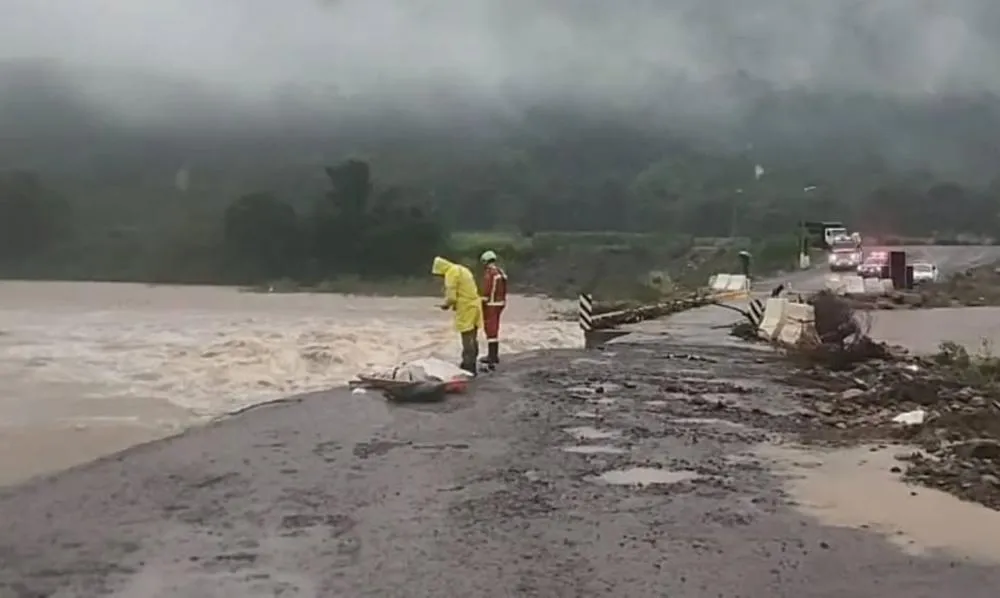 Estudo aponta que fatores sociais, urbanos e políticos agravaram enchentes históricas no Rio Grande do Sul em 2024 (Foto: divulgação / Corpo de Bombeiros)