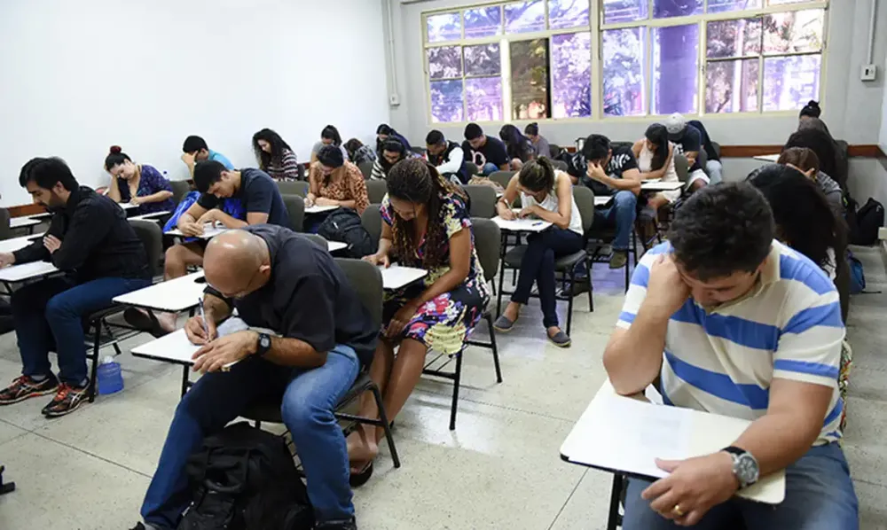 Prazo de inscrição para o Encceja 2026 termina nesta sexta-feira (15/05) em todo o país (Foto: divulgação / MEC)