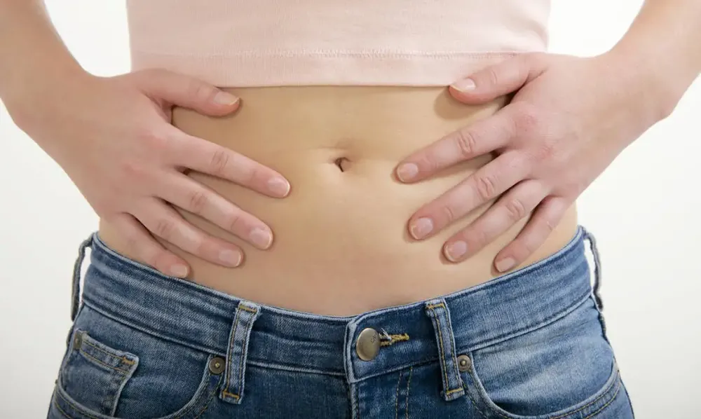 Diarreia persistente e dor abdominal podem indicar doenças inflamatórias intestinais, alerta campanha Maio Roxo