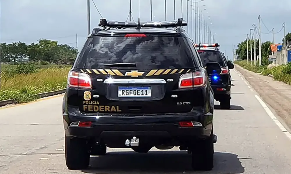 PF faz operação contra tráfico internacional de drogas e mira grupo em SC