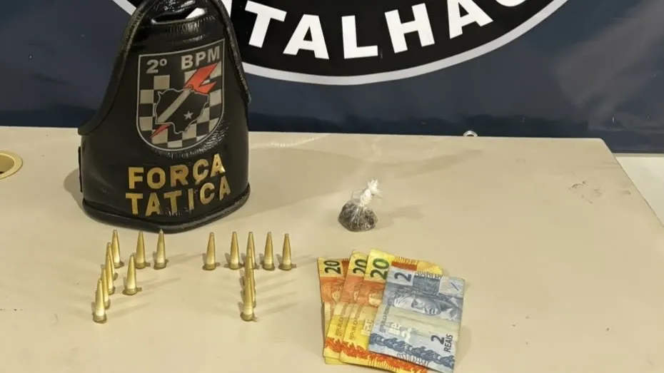 Força Tática prende jovem com cocaína, maconha e dinheiro no Condomínio Tucano, em Três Lagoas