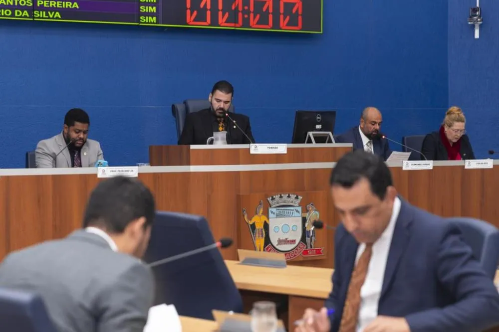 Vereadores aprovam reajuste de servidores e programa contra cigarro eletrônico em escolas de Três Lagoas
