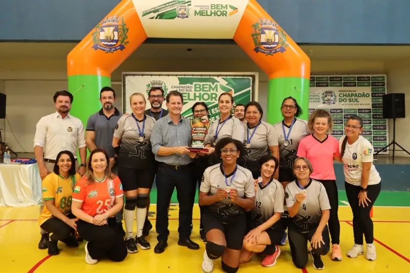 Equipe feminina 60+ de Três Lagoas conquista vice-campeonato em torneio de voleibol adaptado realizado em Chapadão do Sul (Foto: Divulgação)