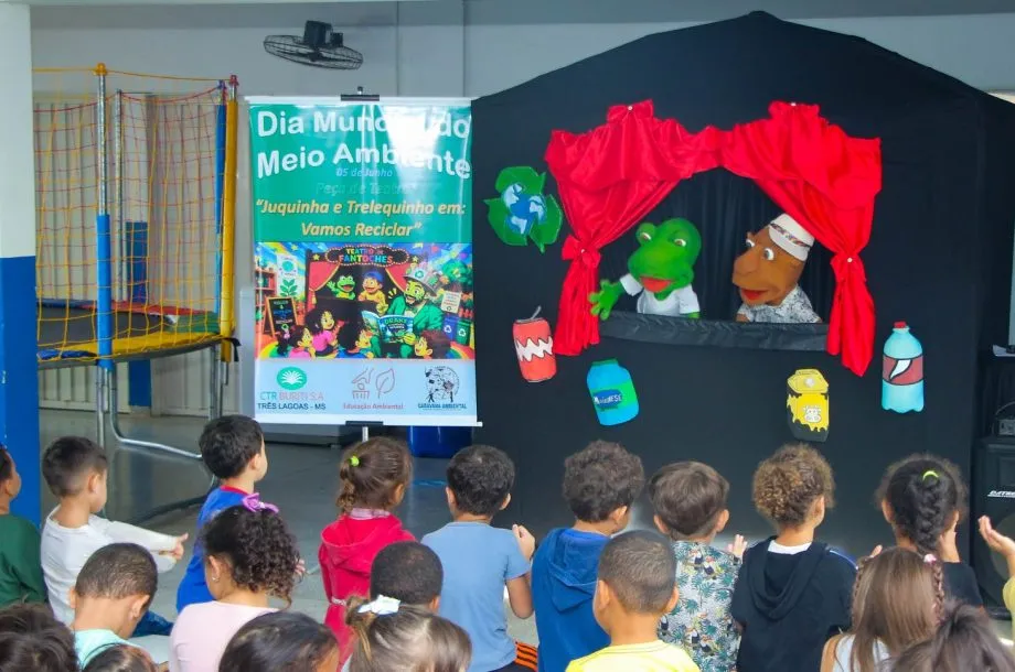 Atividade no CEI Maronita levou teatro, contação de histórias e conscientização ambiental para crianças no bairro Jupiá, em Três Lagoas (Foto: Divulgação)
