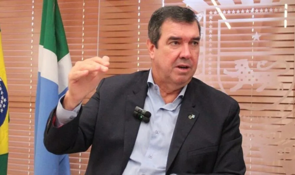Eduardo Riedel confirmou que pretende disputar a reeleição ao Governo de Mato Grosso do Sul e comentou o cenário político para as eleições de 2026 (Foto: Alice Assis)