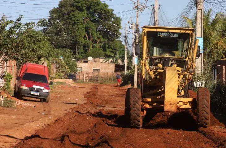 Programa Periferia Viva levará melhorias habitacionais, pavimentação e investimentos de R$ 30,5 milhões para beneficiar 463 famílias do bairro Novo Samambaia, em Campo Grande (Foto: Governo de MS)
