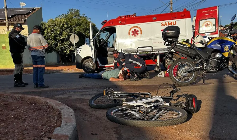 Ciclista sofre ferimento na cabeça após colisão com carro no Jardim Alvorada em Três Lagoas