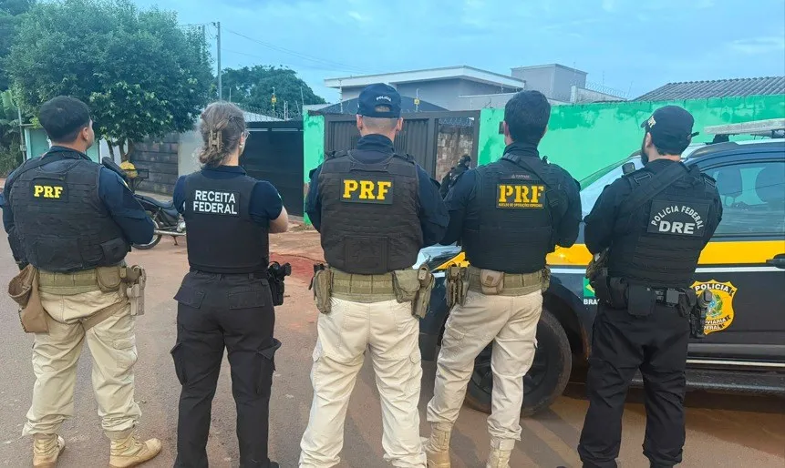 PRF participa de operação contra organização criminosa envolvida em contrabando de cigarros no MS