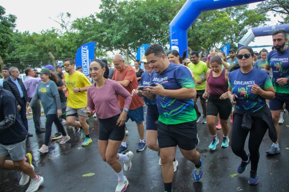 Treinão da Corrida dos Poderes reuniu cerca de 600 participantes no Balneário Municipal “Miguel Jorge Tabox”, em Três Lagoas. (Foto: Divulgação/Prefeitura de Três Lagoas)