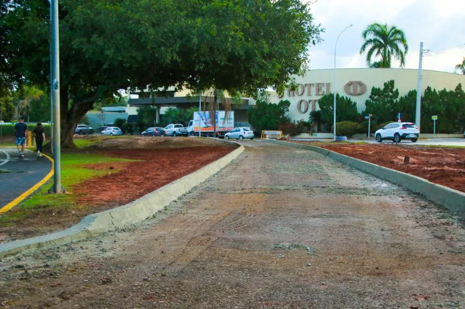 Prefeitura inicia obras de estacionamento e acessibilidade na Lagoa Maior após pedido da população