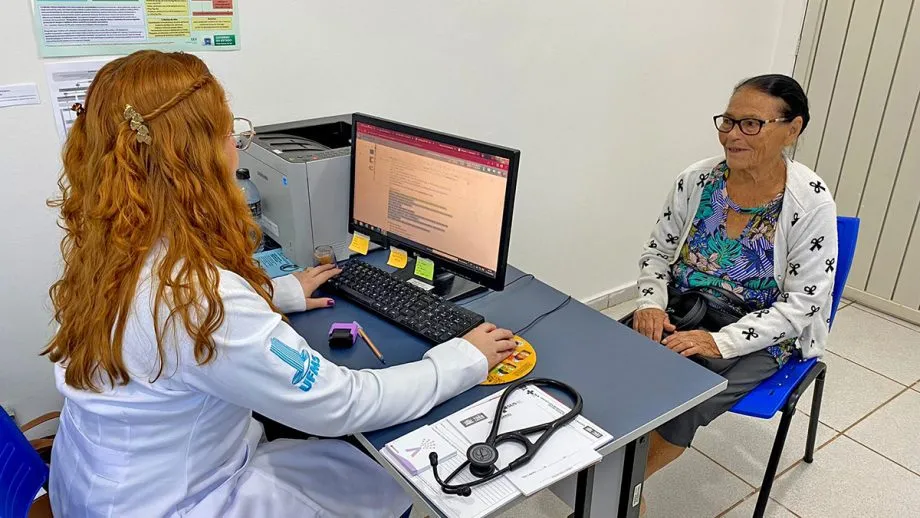 Pacientes que aguardam consultas e exames especializados devem manter os dados cadastrais atualizados para garantir o contato da Regulação Municipal. (Foto: Prefeitura de Três Lagoas)