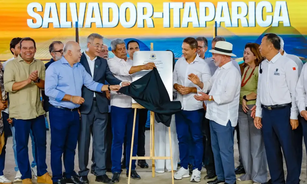 Lula participou da cerimônia que marcou o início das obras da ponte Salvador-Itaparica e defendeu crescimento planejado para a região. (Foto: Ricardo Stuckert/PR)