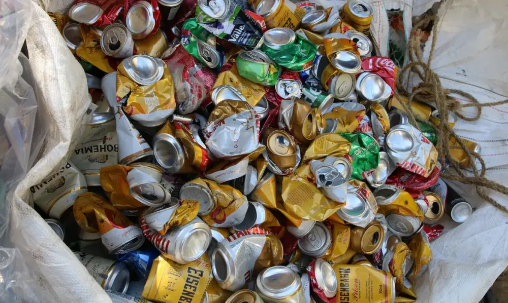 Pesquisa aponta que 39% dos brasileiros nunca ouviram falar em economia circular, modelo que incentiva a reutilização e a reciclagem de materiais. (Foto: Rovena Rosa/Agência Brasil)