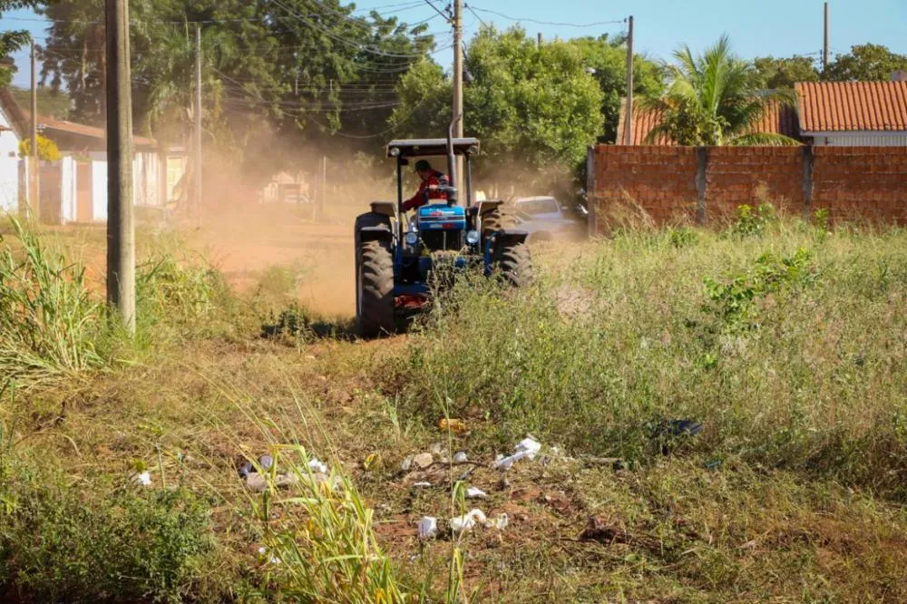 Fiscalização aplica mais de R$ 1 milhão em multas por terrenos abandonados e falta de calçadas em Três Lagoas
