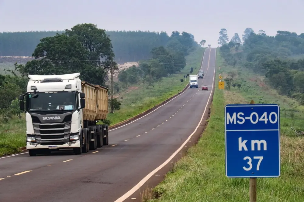 Governo de Mato Grosso do Sul investirá cerca de R$ 180,5 milhões na pavimentação de trechos da MS-040 entre Brasilândia e Santa Rita do Pardo. (Foto: Edemir Rodrigues/GOVMS)
