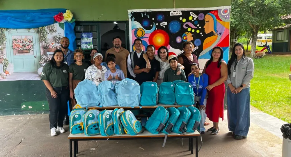 Suzano doa 245 kits escolares e fortalece apoio à educação em comunidades de MS