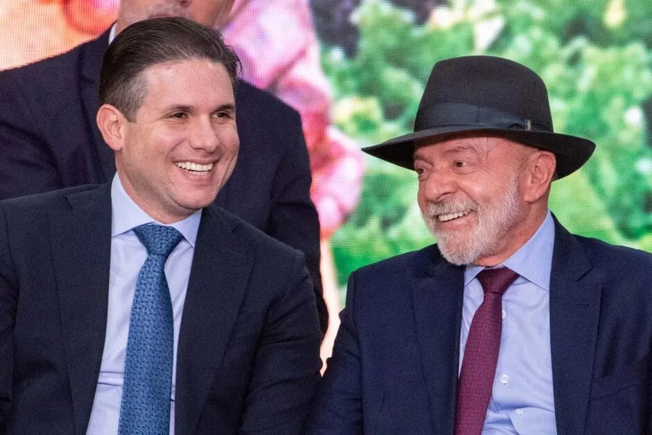 Presidente da Câmara dos Deputados, Hugo Motta declarou apoio à reeleição do presidente Lula nas eleições de 2026. (Foto: Reprodução)