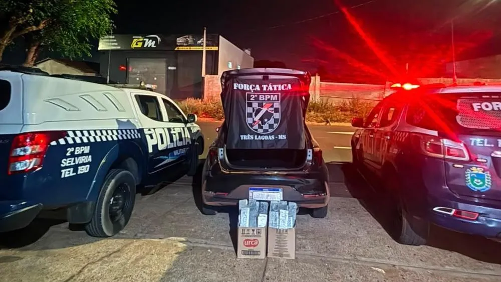 Força Tática e Rádio Patrulha prendem quatro pessoas com 51 kg de maconha em veiculo em Três Lagoas 