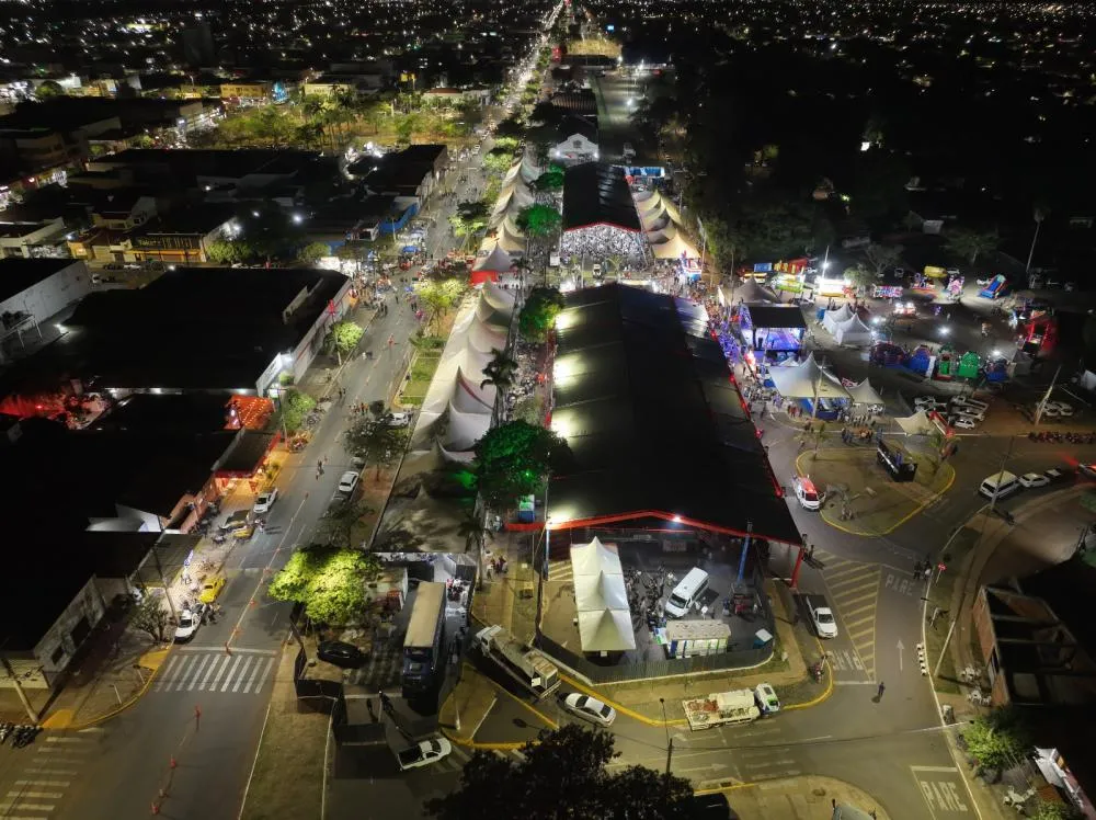 Primeira noite da 36ª Festa do Folclore reúne grande público em Três Lagoas