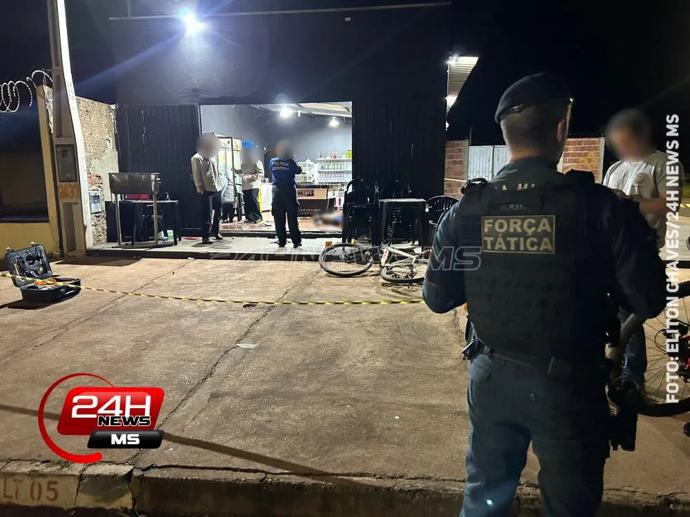 Criminoso chega a pé e abre fogo em bar, homem morre e quatro são baleados em Três Lagoas