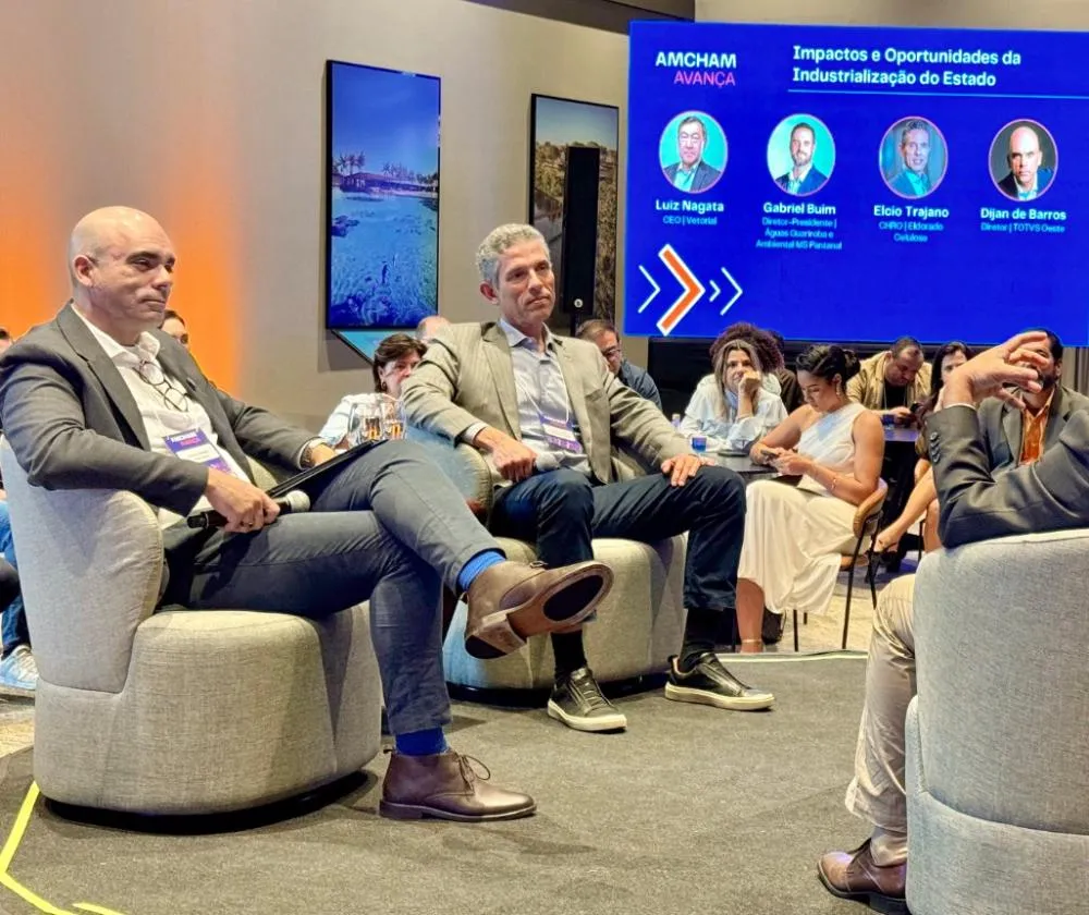 Elcio Trajano Jr., diretor de Recursos Humanos, Sustentabilidade e Comunicação da Eldorado Brasil, participou do Amcham Avança 2026, em Campo Grande. (Foto: Divulgação)