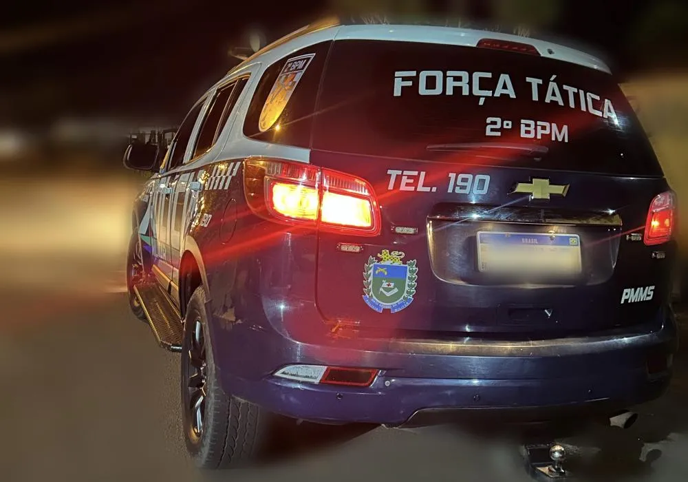 Ex-marido descumpre medida protetiva, esfaqueia mulher, ameaça matar ela e o filho e é preso pela Força Tática em Três Lagoas