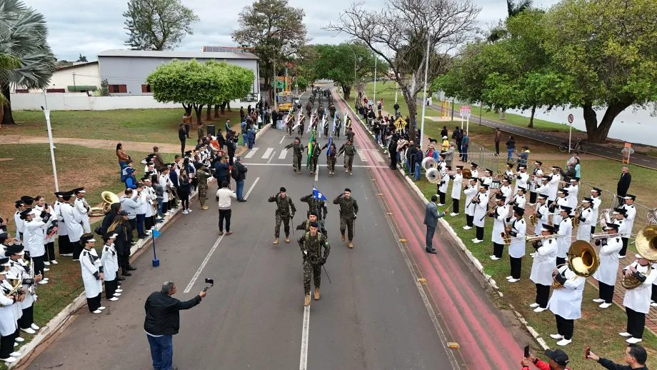 Desfile de 7 de Setembro reúne forças de segurança e população na Lagoa Maior