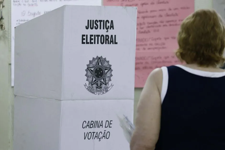 Mesários das Eleições 2026 têm direito a dois dias de folga por dia de trabalho e também recebem o benefício pela conclusão do treinamento da Justiça Eleitoral. (Foto: Wesley Ortiz/Arquivo)