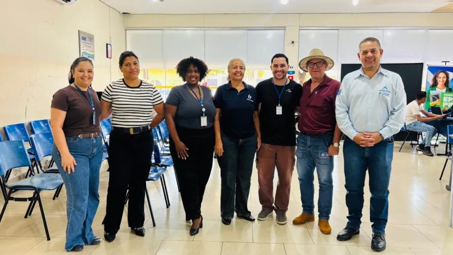 Feirão da Empregabilidade reuniu oportunidades de trabalho e atendimento com intérpretes de Libras para a comunidade surda em Três Lagoas. (Foto: Divulgação/Prefeitura de Três Lagoas)