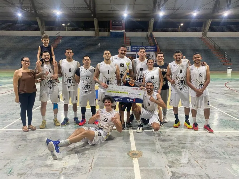 Coyotes conquistam o título do Campeonato Municipal de Basquetebol Masculino 2026 após vitória sobre o Capitalista em Três Lagoas. (Foto: Reprodução/Prefeitura de Três Lagoas)