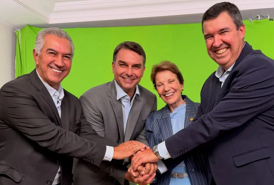 Riedel e Reinaldo se reúnem com Flávio Bolsonaro, e grupo de MS declara união para o segundo turno