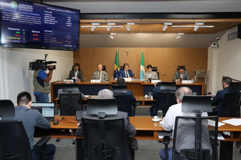 Projetos que tratam dos recursos do Fundersul e da divulgação de informações sobre obras em rodovias pedagiadas avançaram na Assembleia Legislativa de Mato Grosso do Sul. (Foto: Luciana Nassar)