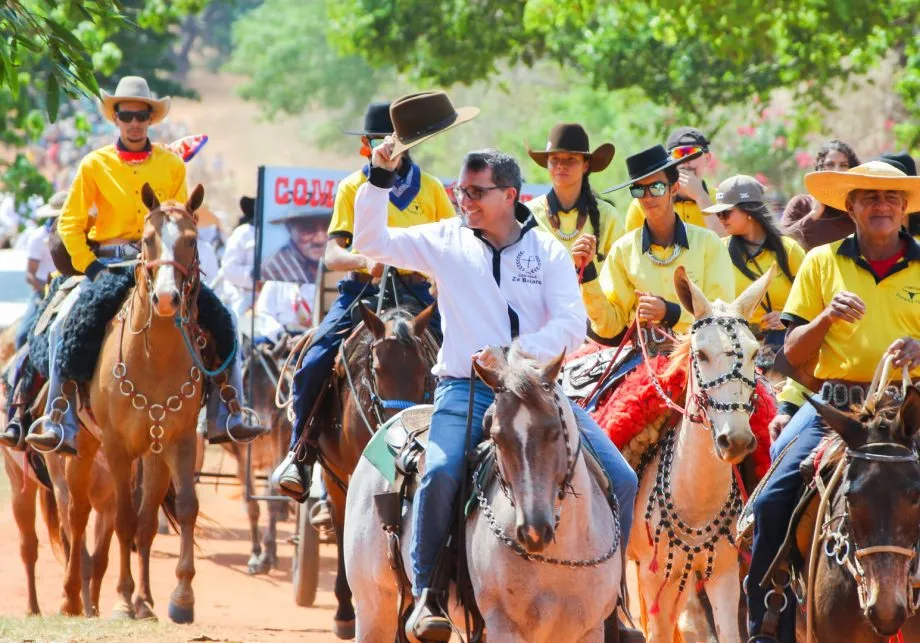 19ª Cavalgada do Arapuá começa neste sábado (17) com programação musical e tradição sertaneja